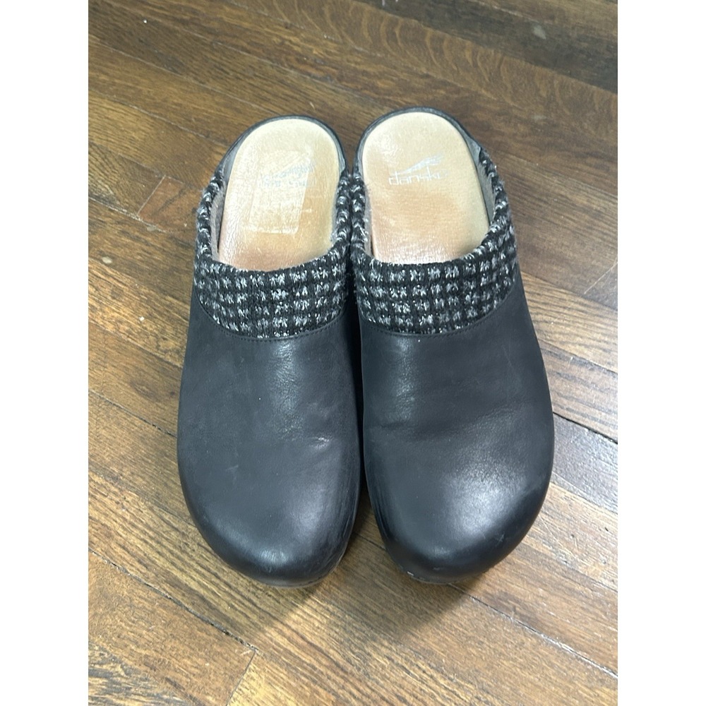 Dansko BEV black burnished nubuck leather clogs with a knit trim cuff Size 10/41